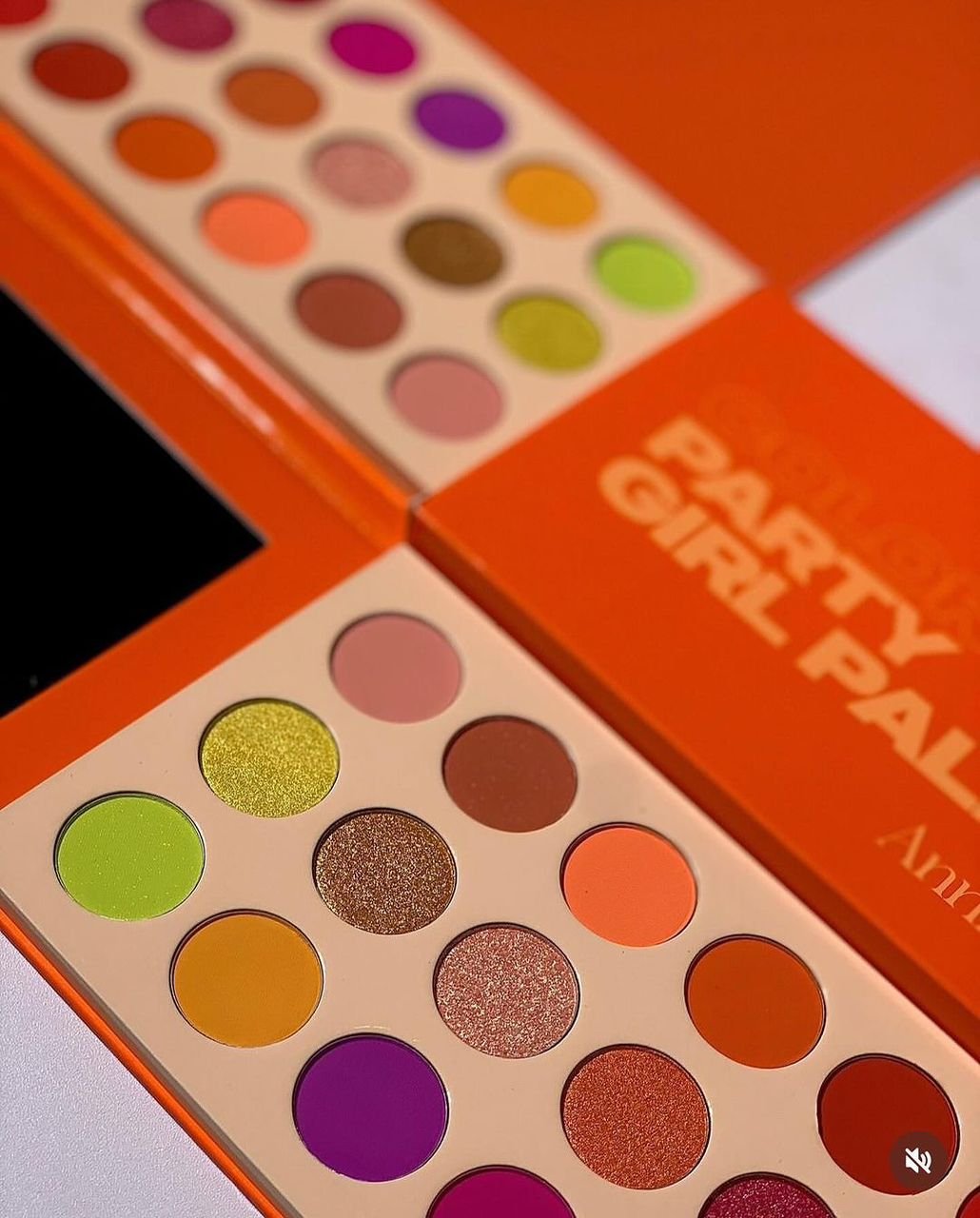 Annie’s Beauty Party Girl Eyeshadow Palette - Image 2