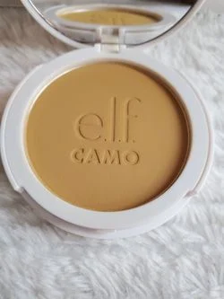 E.L.F Camo Powder Foundation - Medium 330W