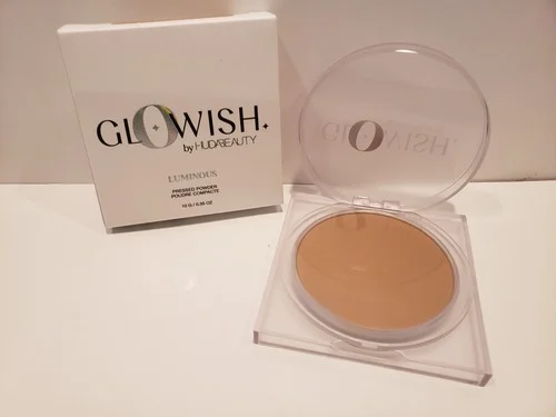 GloWish by Huda Beauty Luminous Pressed Powder  06 Medium Tan - Image 2