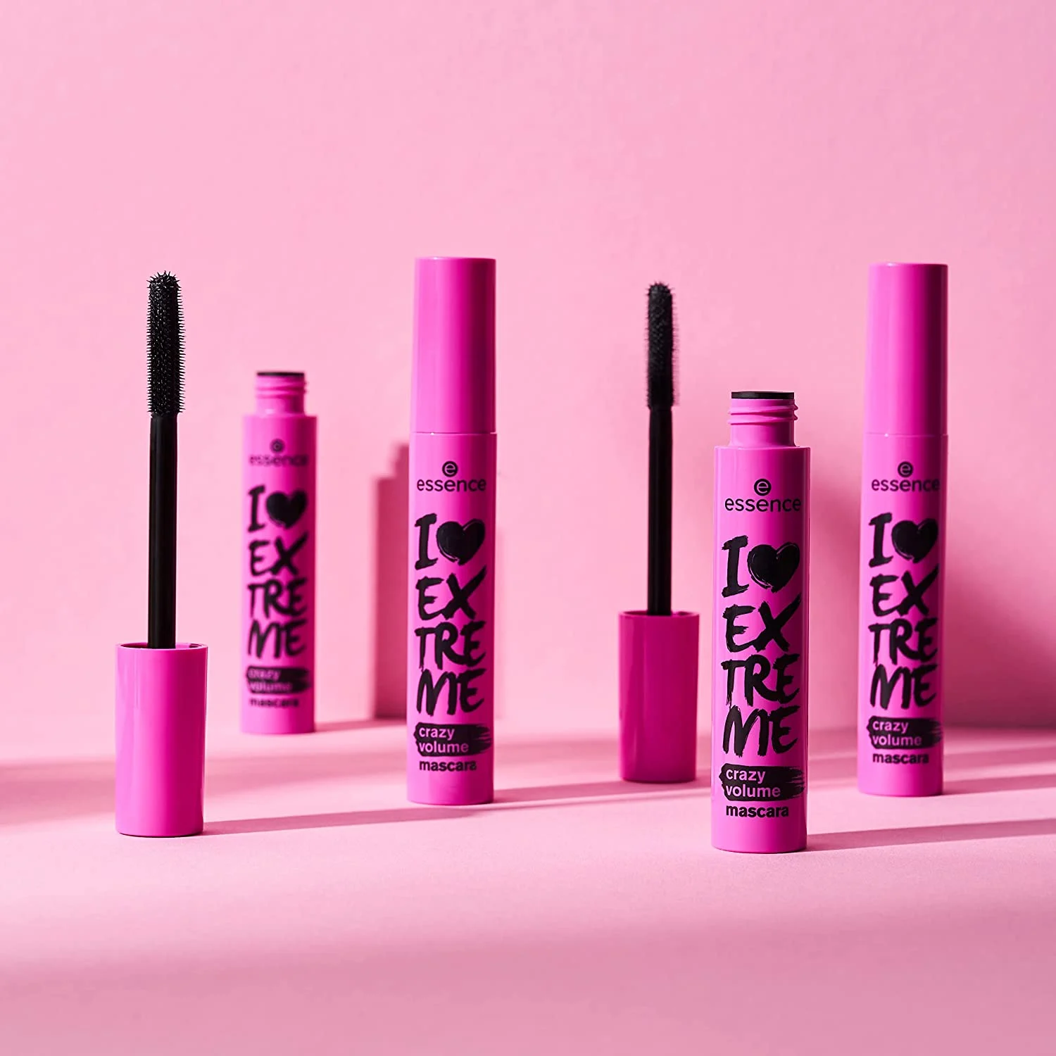 essence I Love Extreme Crazy Volume Mascara - Image 2