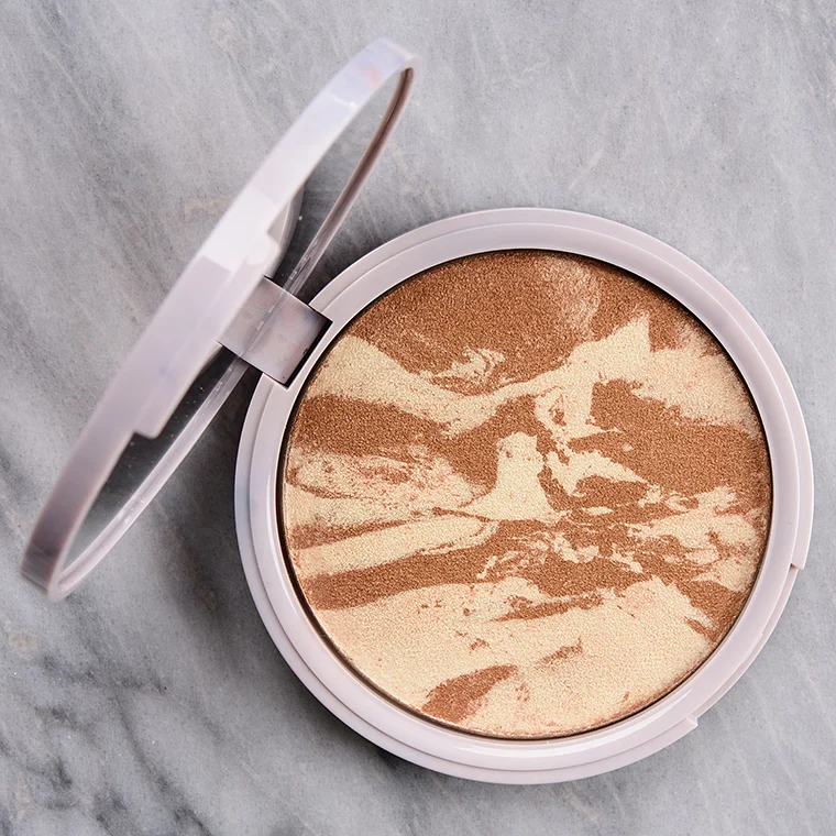 Fenty Beauty Toast'd Swirl Bronze Shimmer Powder - Chocolate Swiller